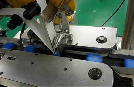 牙線包裝流水線貼標機 牙線包裝流水線貼標機